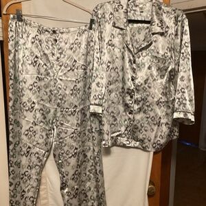 VERA WANG PAJAMA  SET SZ XL